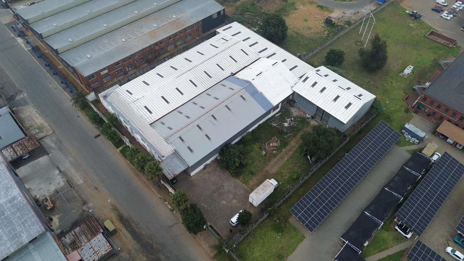 2 785 m² Industrial space in Lea Glen