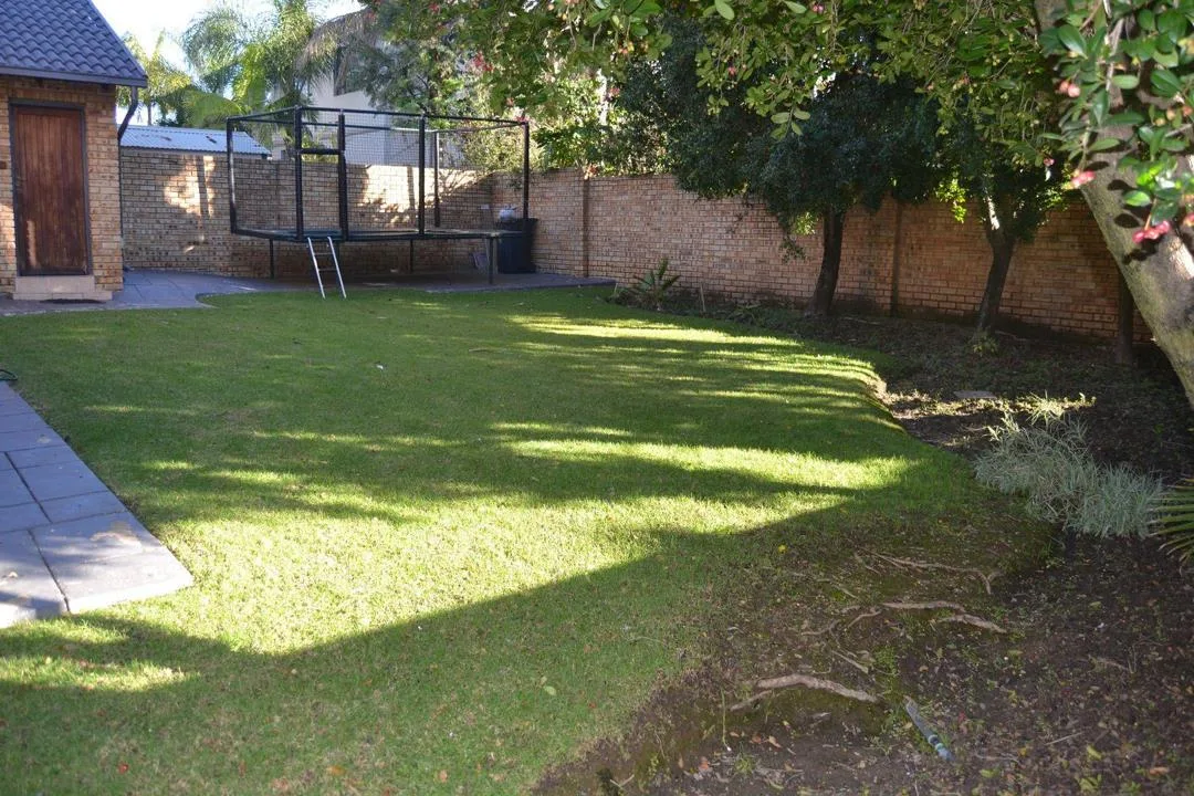 4 Bedroom House to rent in Thatchfield Estate