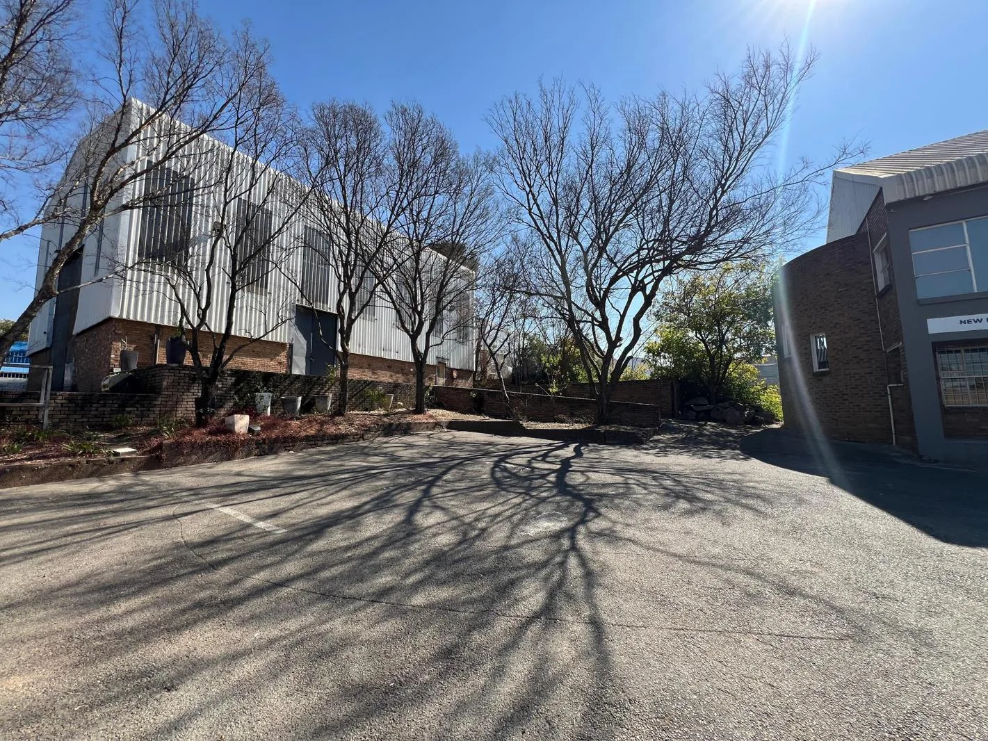 1 100 m² Industrial space in Kya Sands