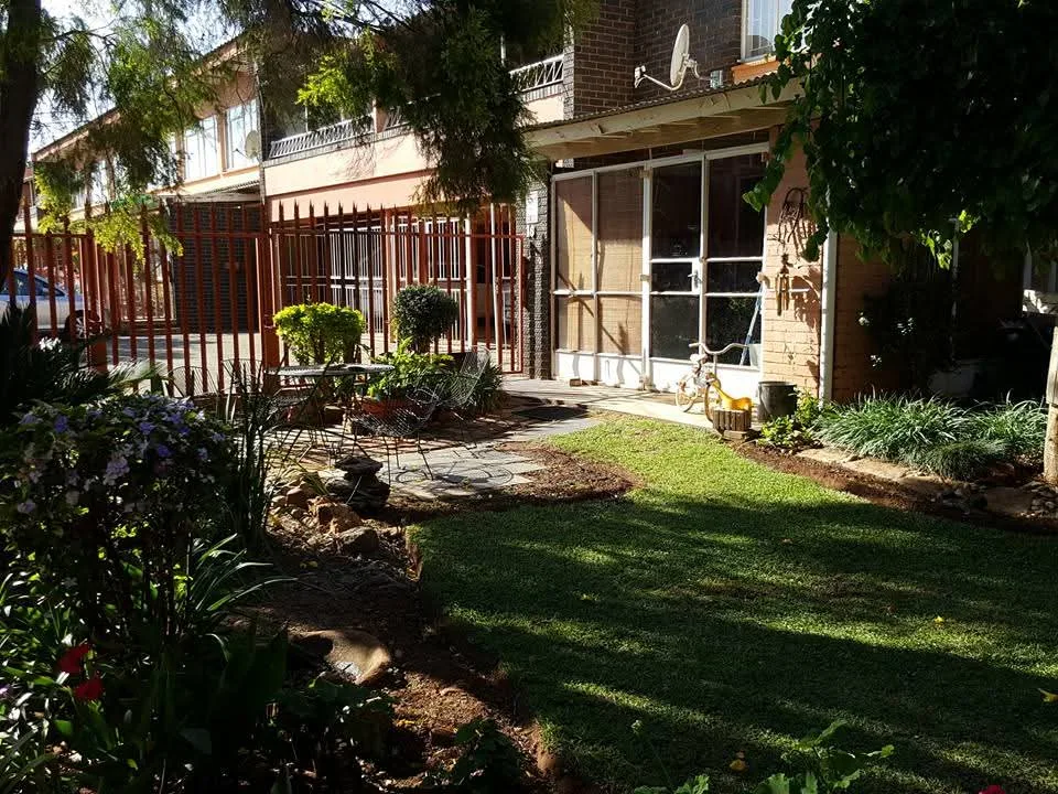 2 Bedroom Apartment / flat for sale in Adamayview