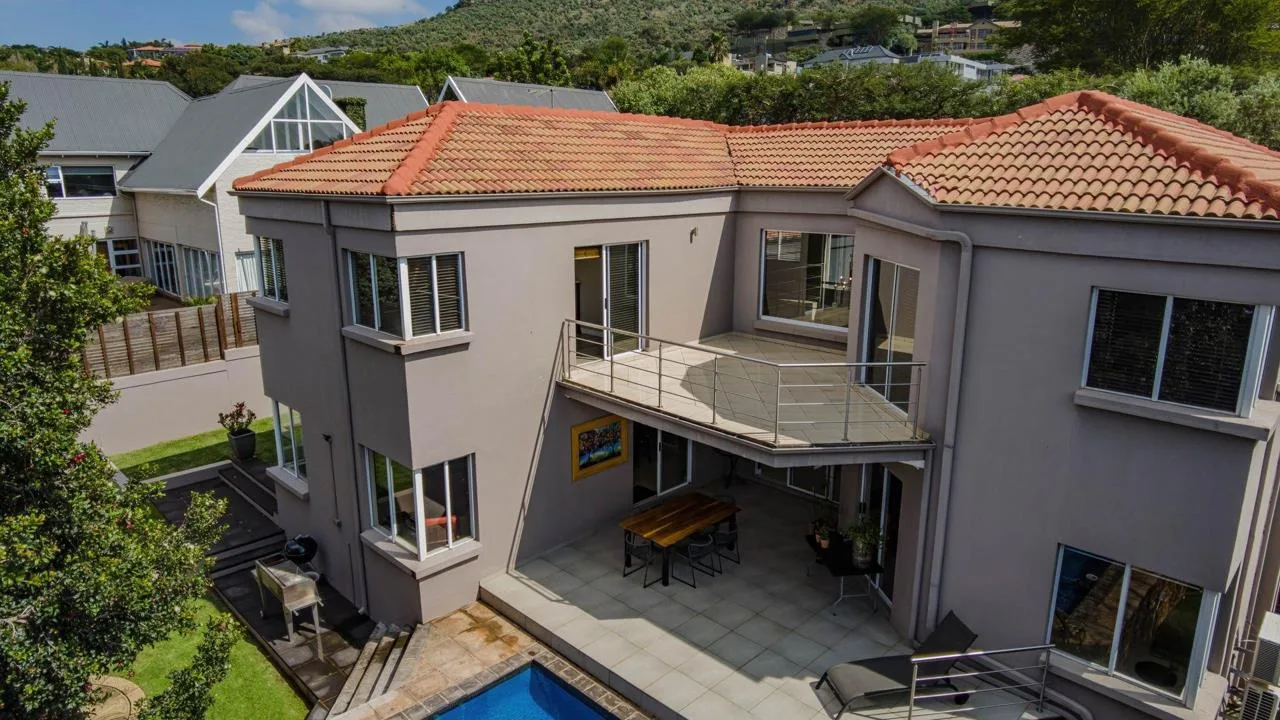3 Bedroom House to rent in Featherbrooke Estate