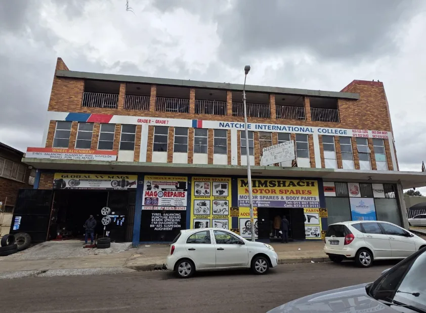991 m² Commercial space in Alberton North