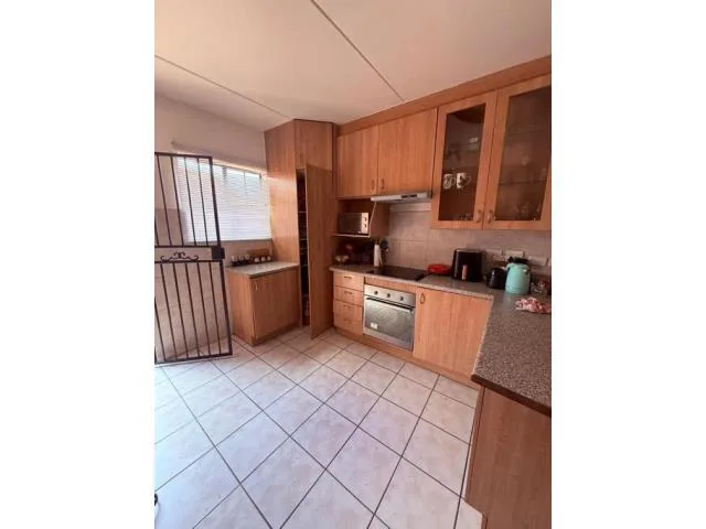 Property to rent in Halfway Gardens