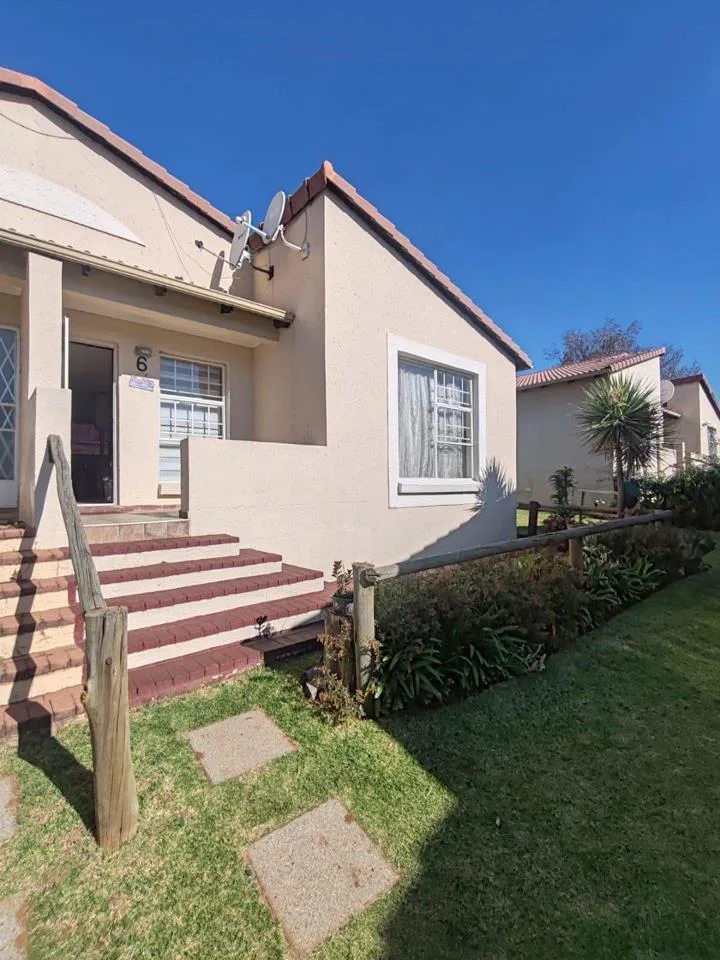 3 Bedroom Townhouse to rent in Carenvale