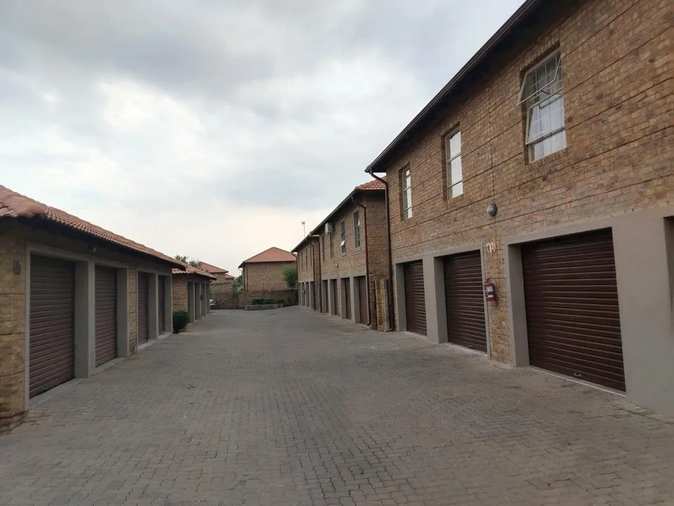 3 Bedroom Townhouse to rent in Annlin