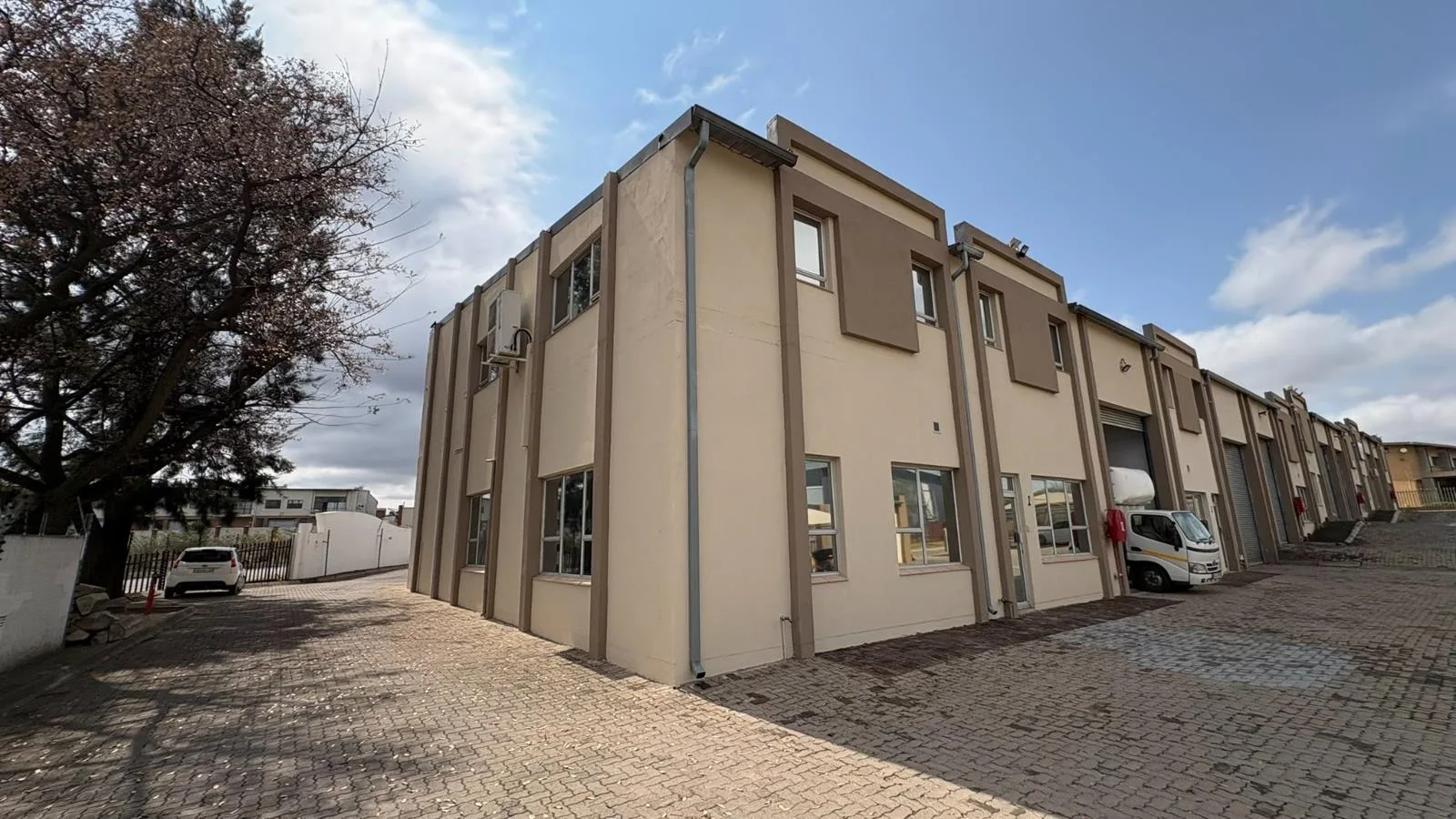 Industrial space in Halfway House