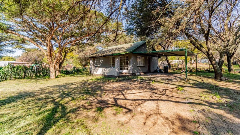 2 Bedroom House to rent in Glen Austin AH