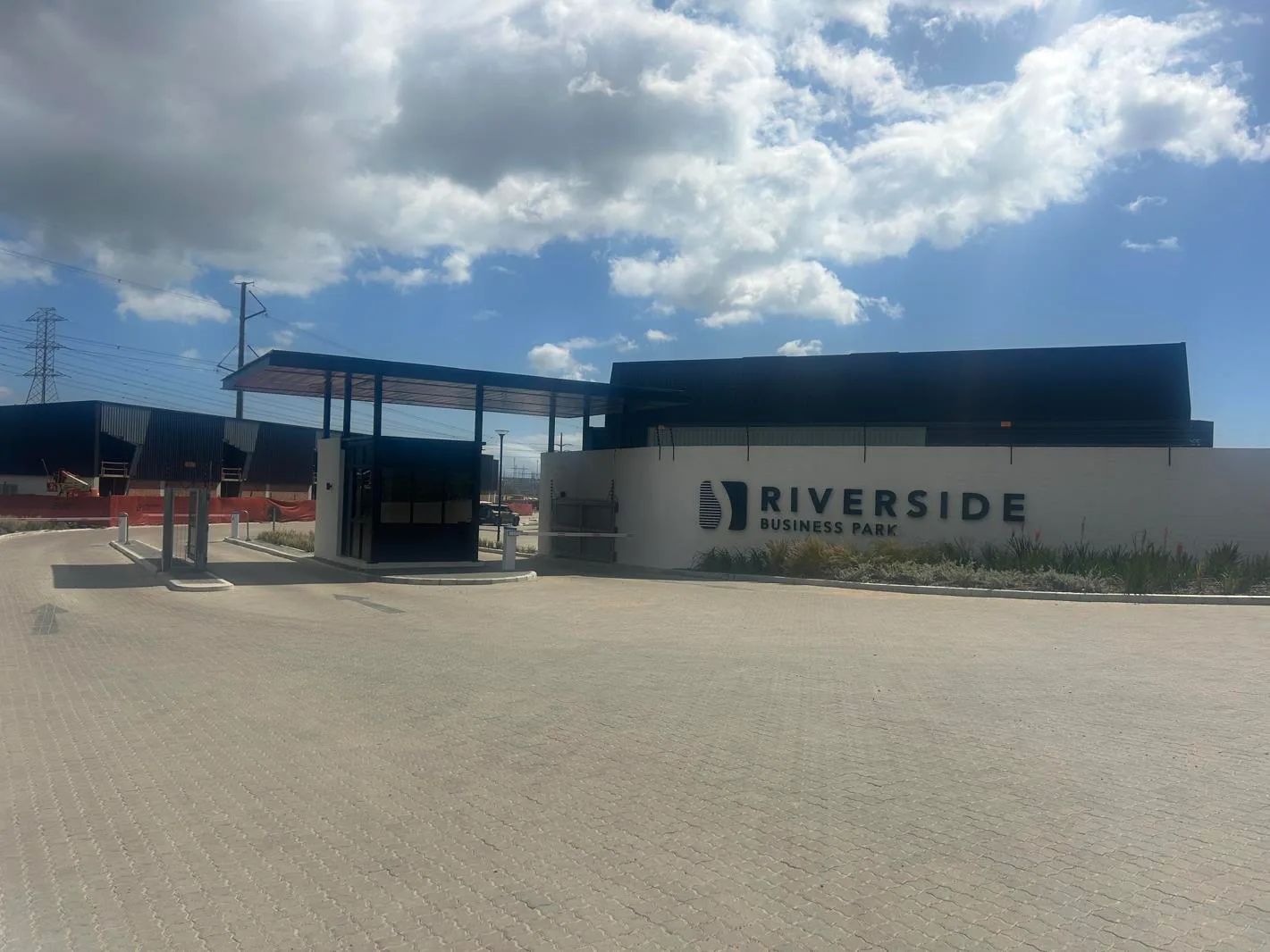 266 m² Industrial space in Firgrove