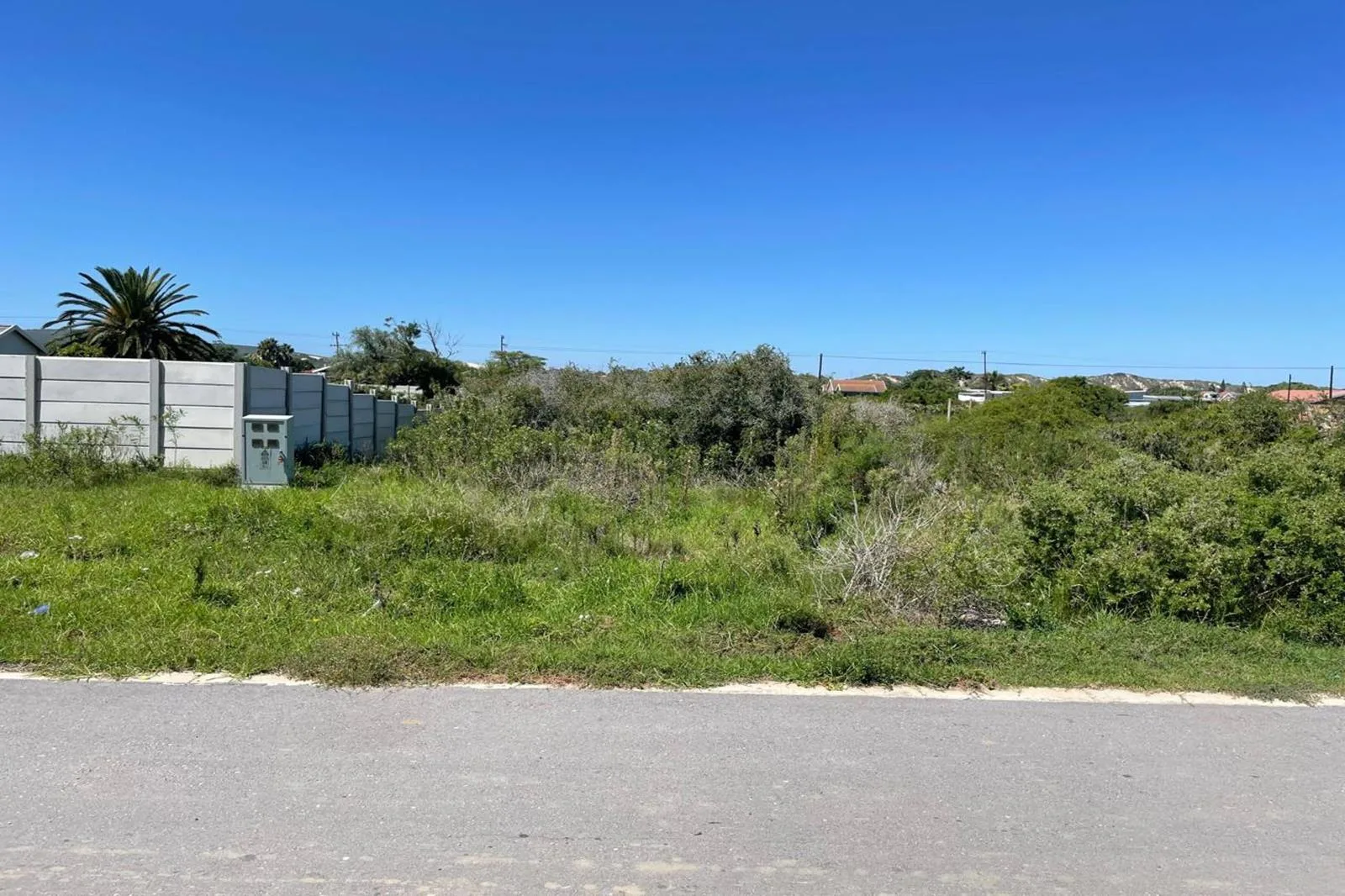 1 193 m² Land available in Colchester