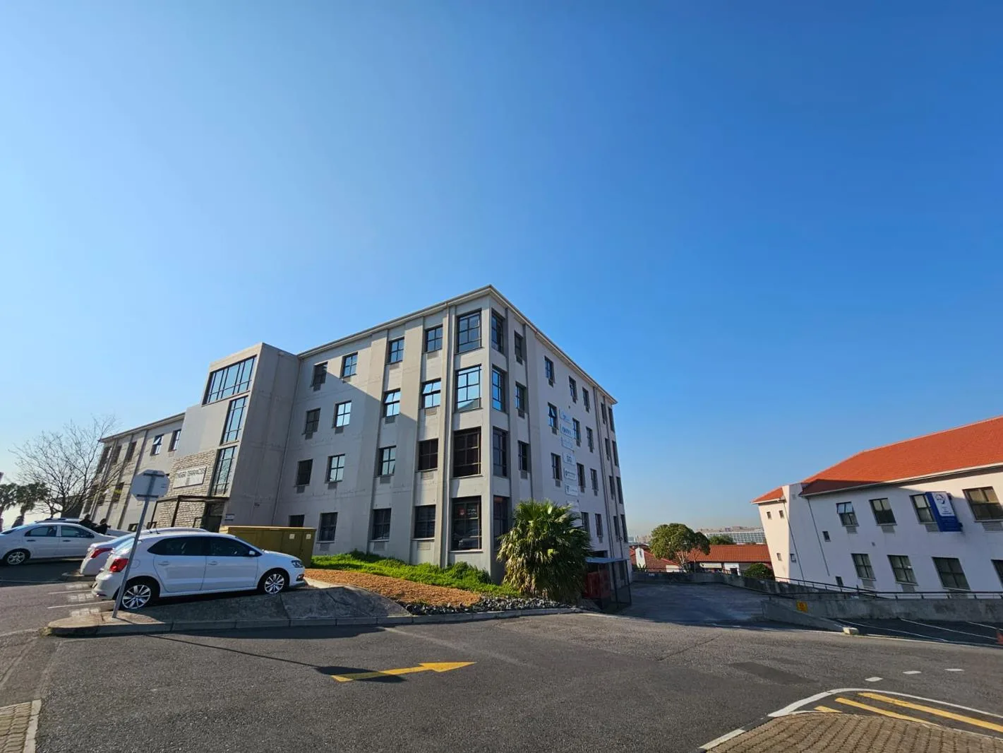 700 m² Commercial space in Bellville Central