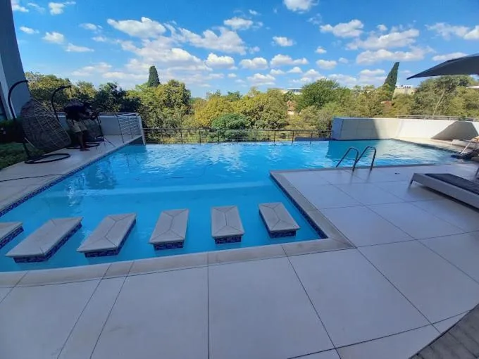2 Bedroom Apartment / flat to rent in Waterkloof