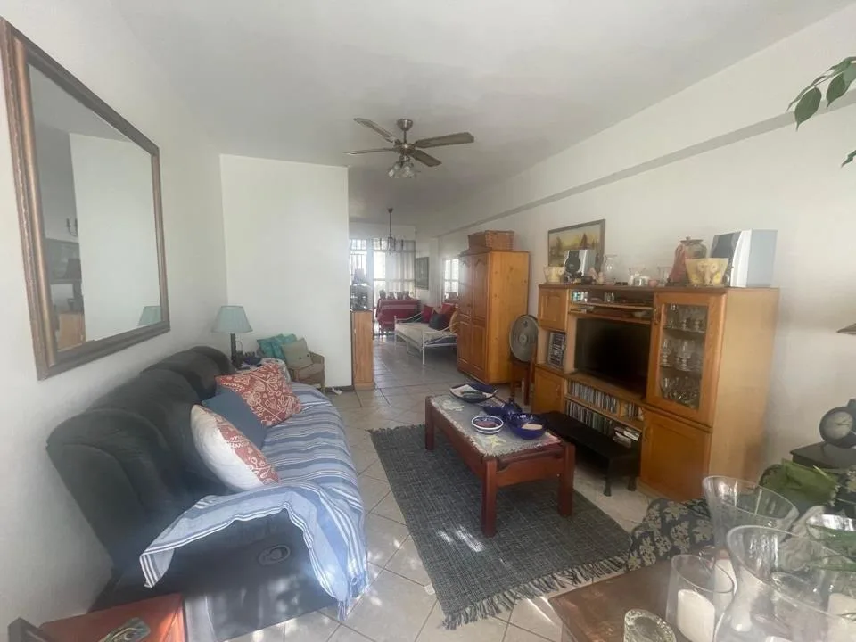1.5 Bedroom Apartment / flat to rent in North Beach