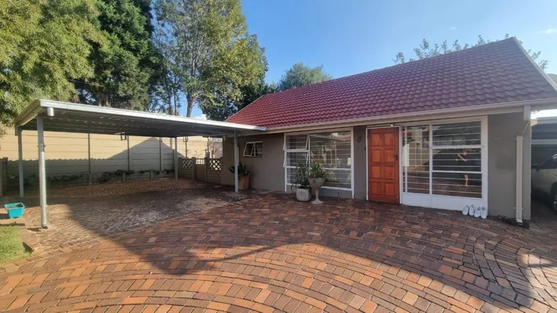 2 Bedroom House to rent in Brackenhurst