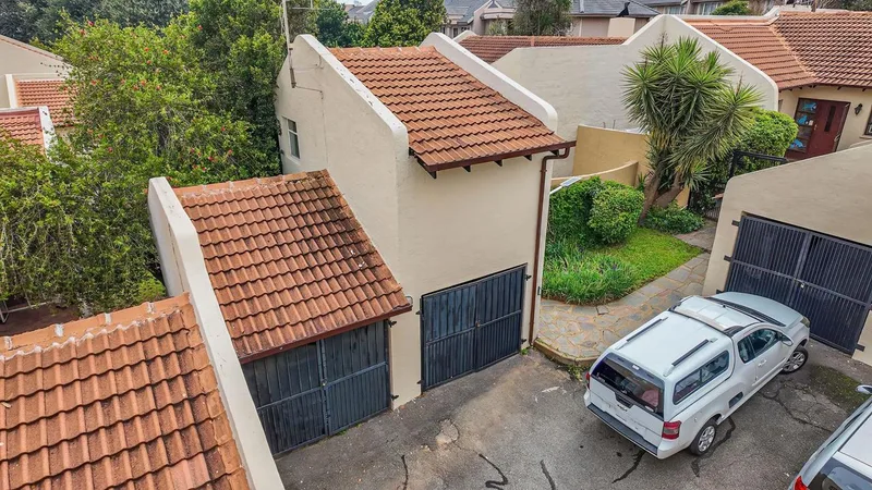 3 Bedroom Townhouse to rent in Rembrandt Park