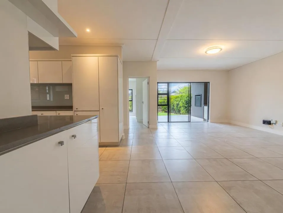 3 Bedroom Apartment / flat to rent in Waterfall