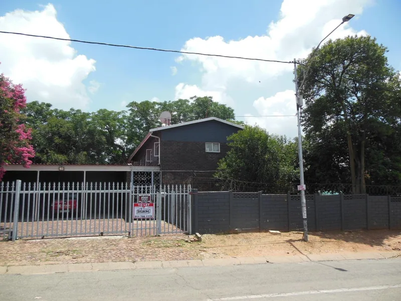 2 Bedroom Apartment in Kew