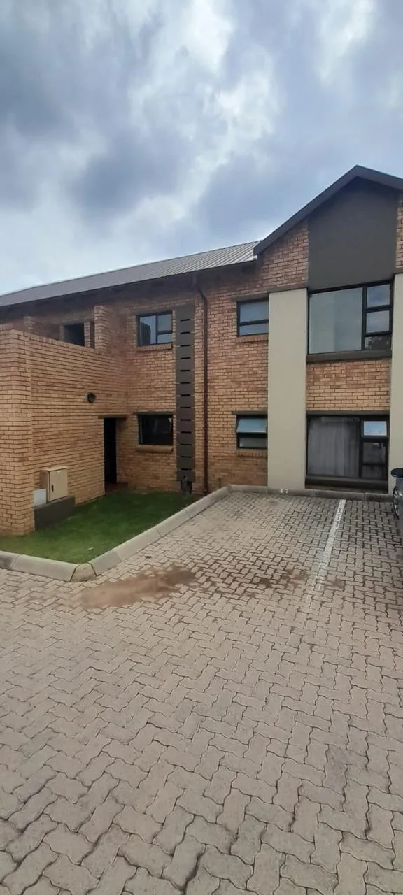2 Bedroom Apartment / flat to rent in Meyersdal