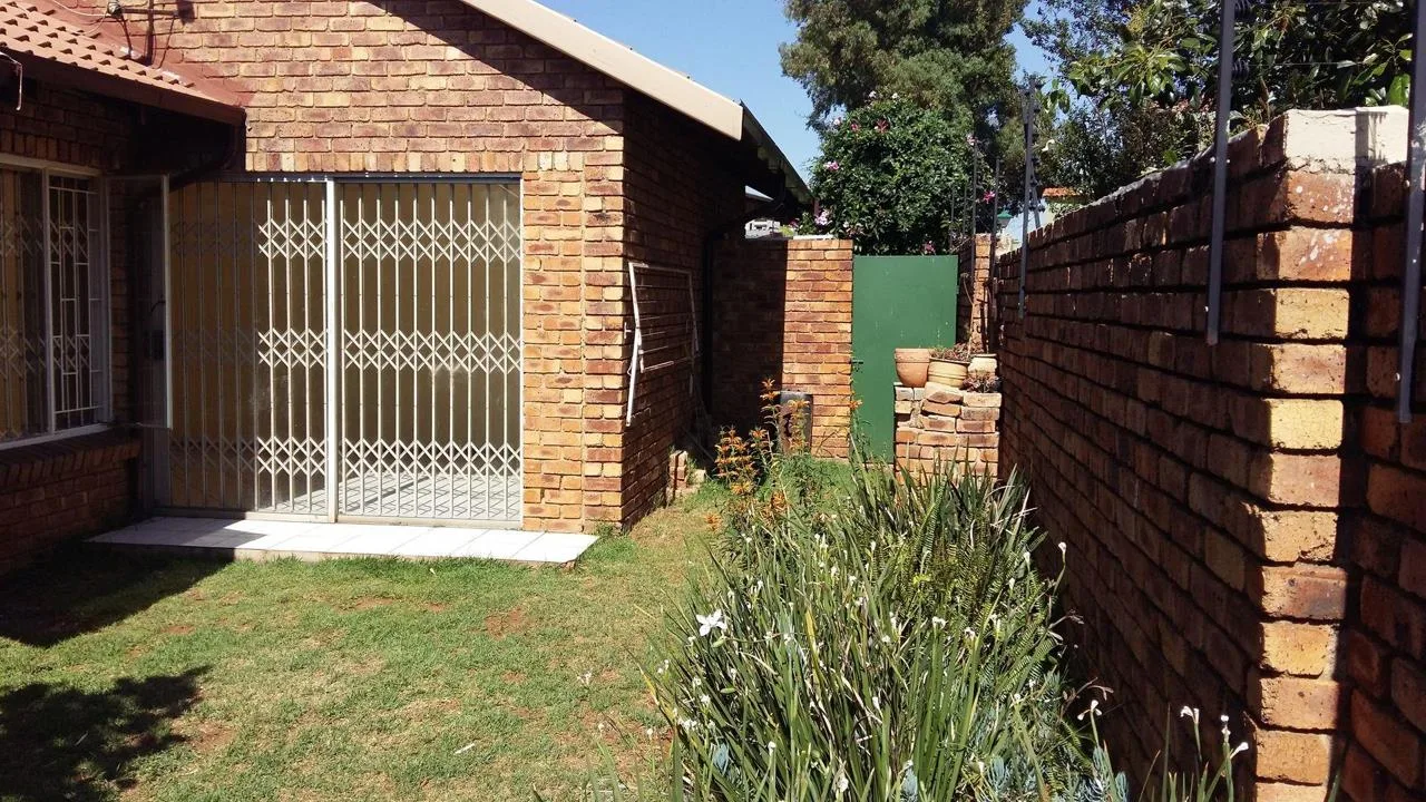 2 Bedroom Townhouse to rent in Birchleigh