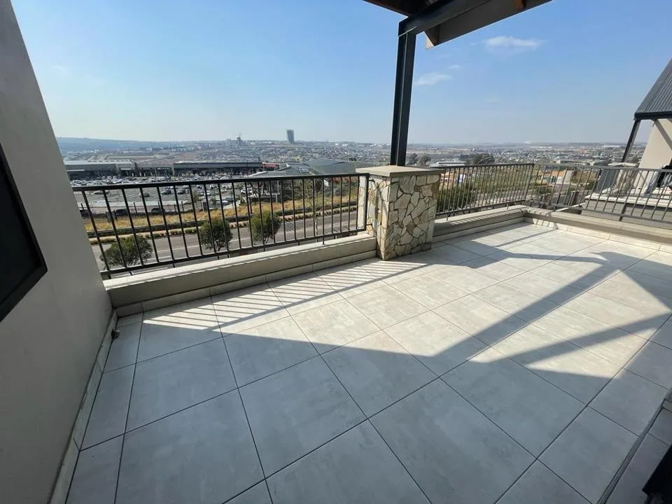 2 Bedroom Apartment / flat to rent in Waterfall