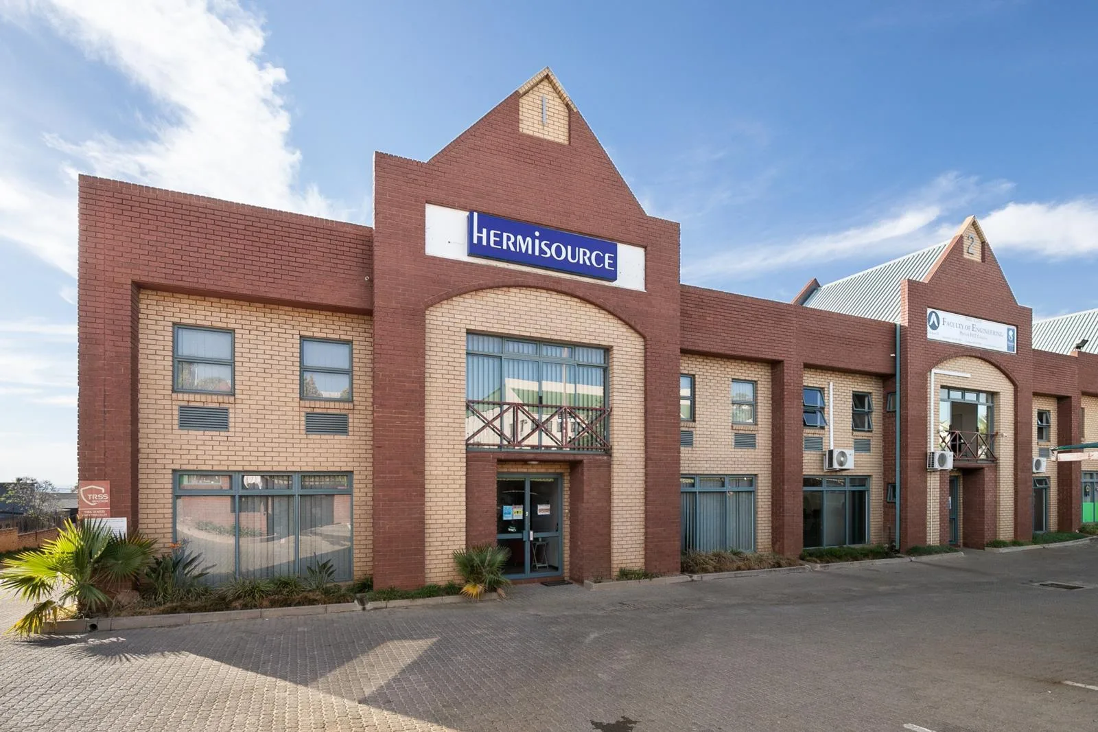 3 301 m² Industrial space in Halfway House