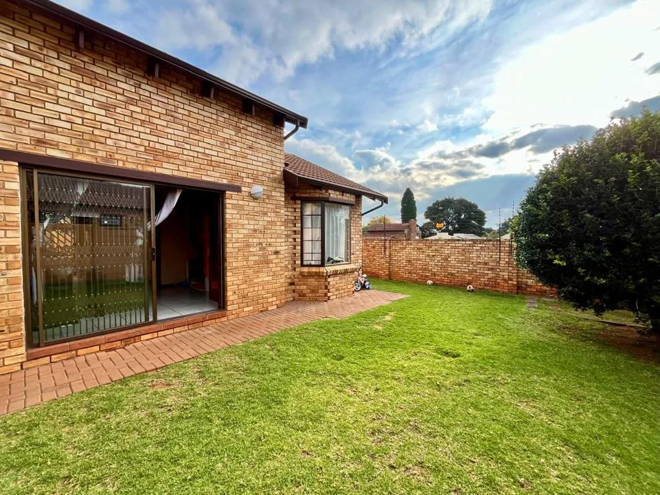3 Bedroom Townhouse to rent in Allen's Nek
