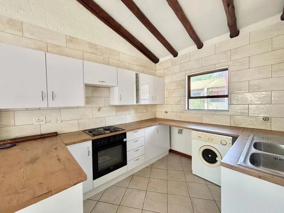 2 Bedroom Apartment / flat to rent in Morningside