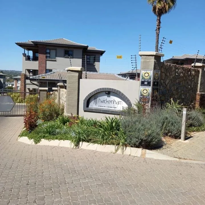 2 Bedroom Apartment / flat to rent in Victory Park