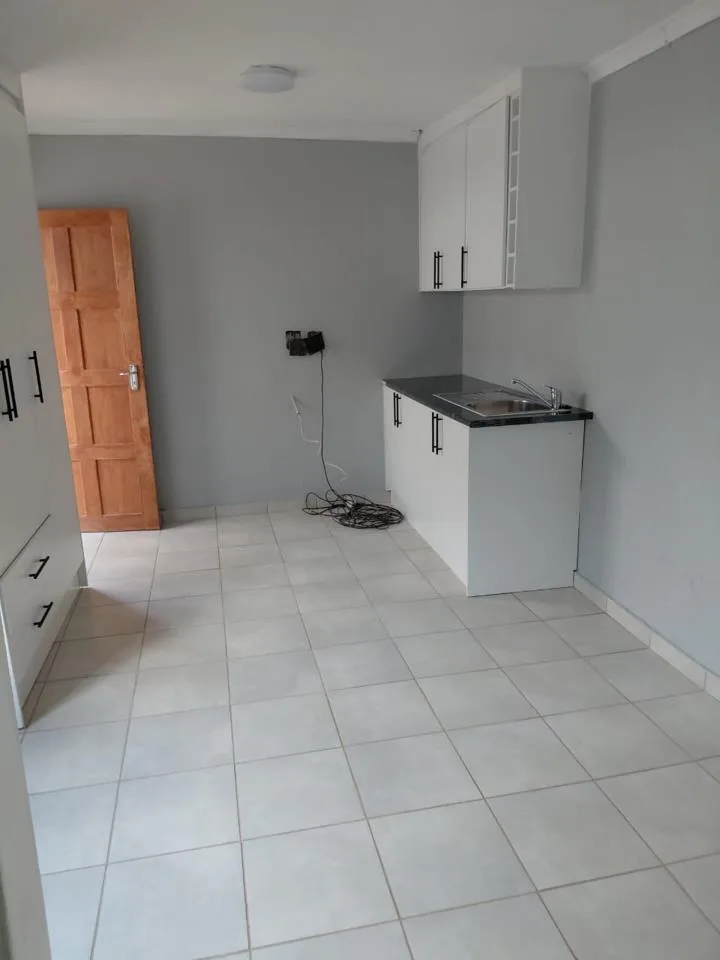 1 Bedroom House to rent in Cresta