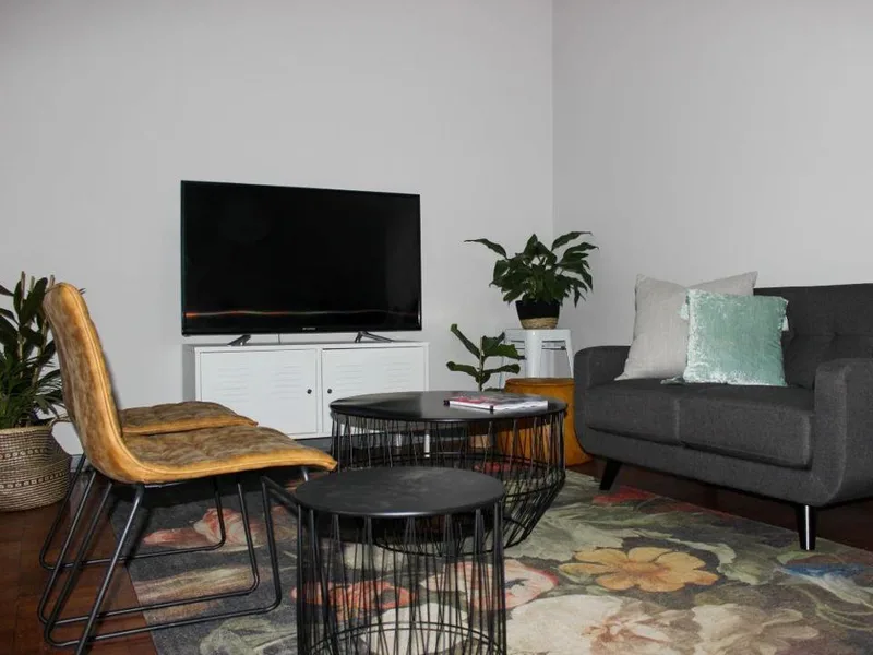 0.5 Bedroom Apartment / flat to rent in Johannesburg Central