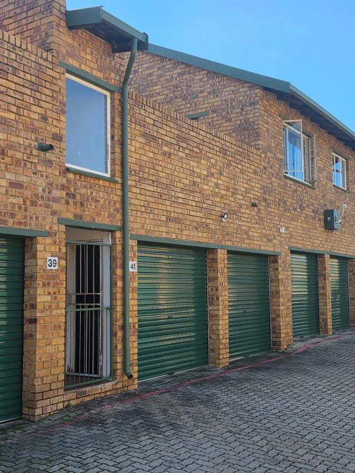 3 Bedroom Townhouse to rent in Allen Grove