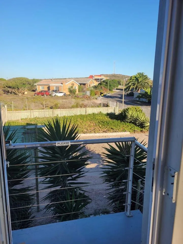 1 Bedroom Apartment / flat to rent in Yzerfontein