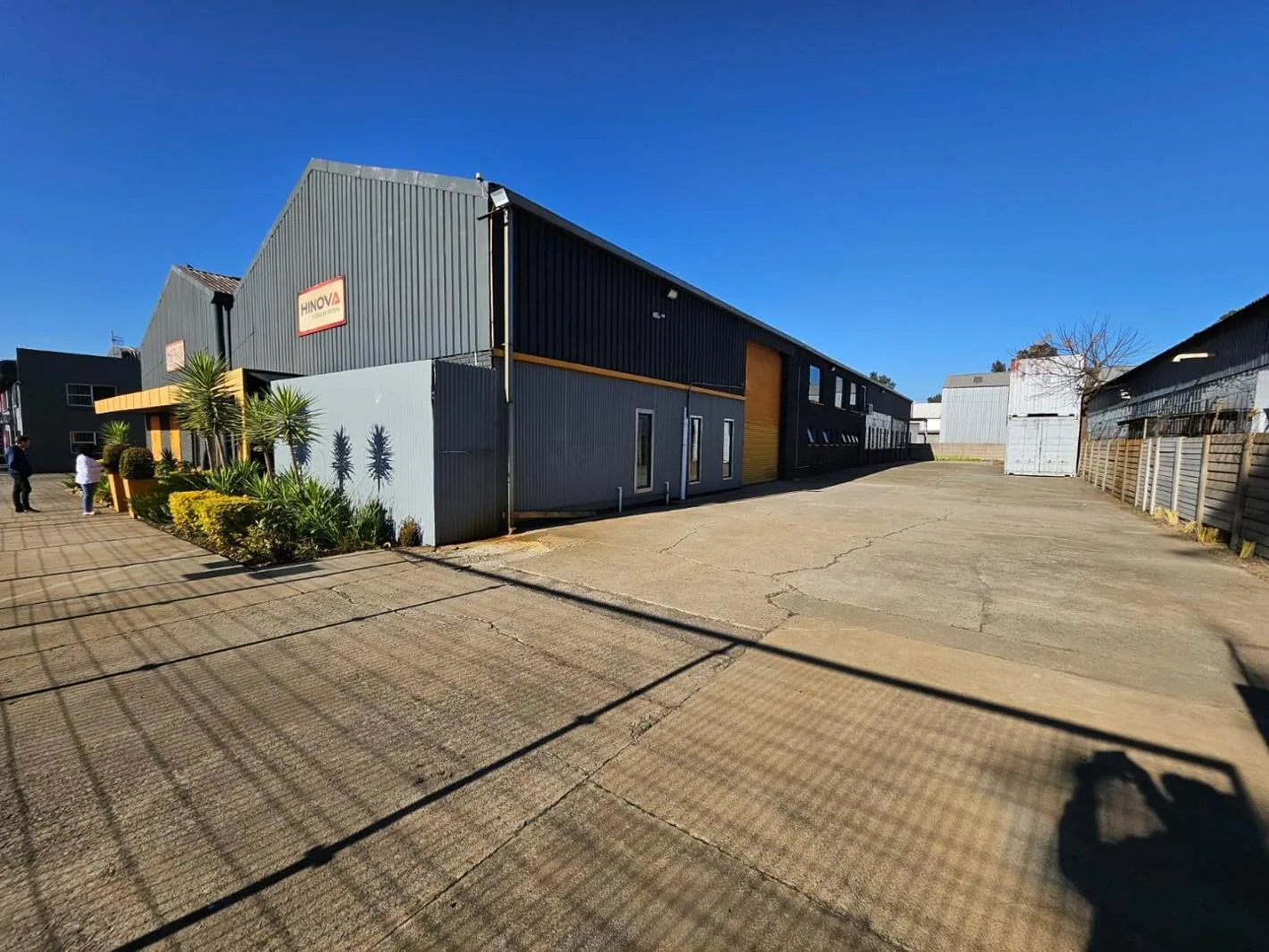 1 400 m² Industrial space in Alrode