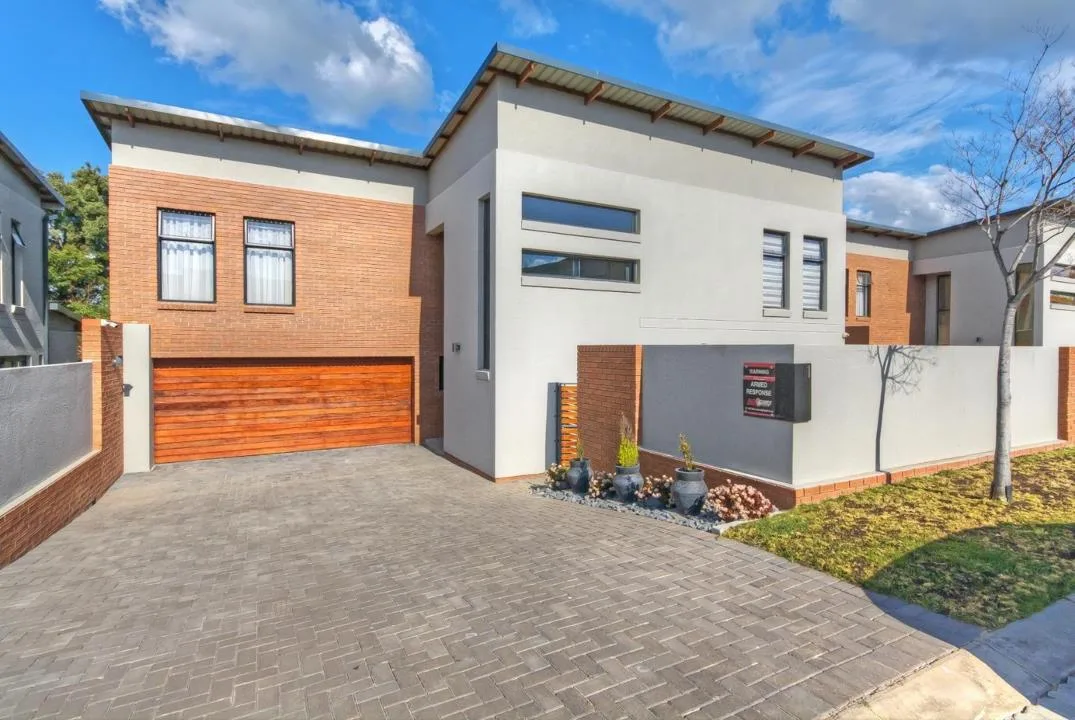 4 Bedroom Townhouse to rent in Carlswald