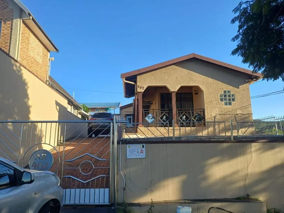 3 Bedroom House for sale in Phoenix Industrial