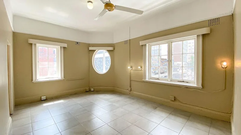 0.5 Bedroom Apartment / flat to rent in Johannesburg Central