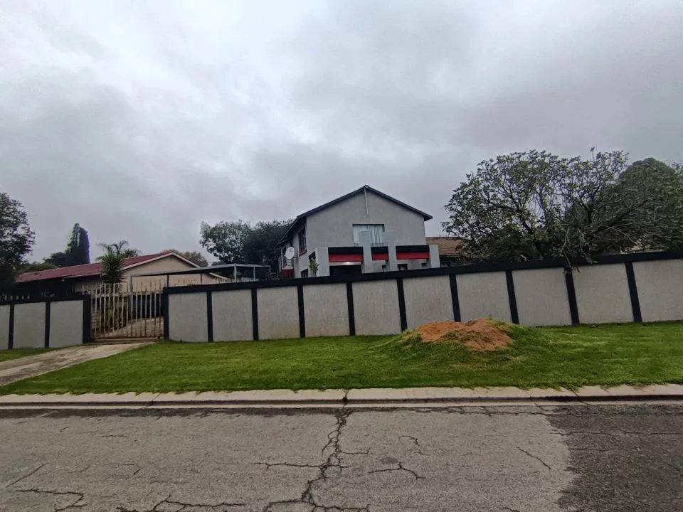2 Bedroom House to rent in Allen Grove