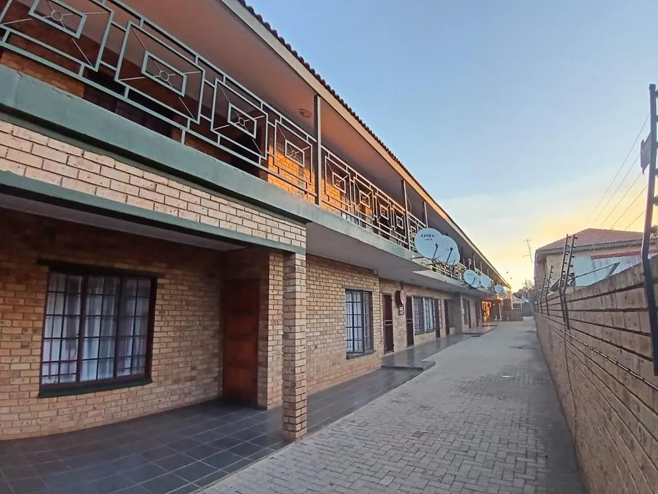 2 Bedroom Apartment / flat for sale in Bult South