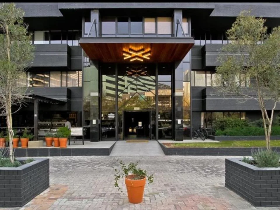 0.5 Bedroom Apartment / flat to rent in Sandton Central