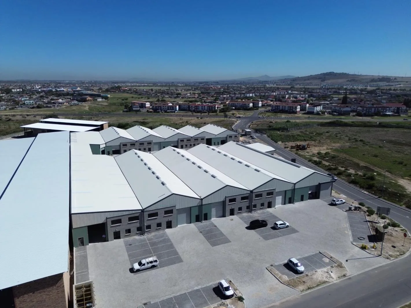 1 232 m² Industrial space in Firgrove