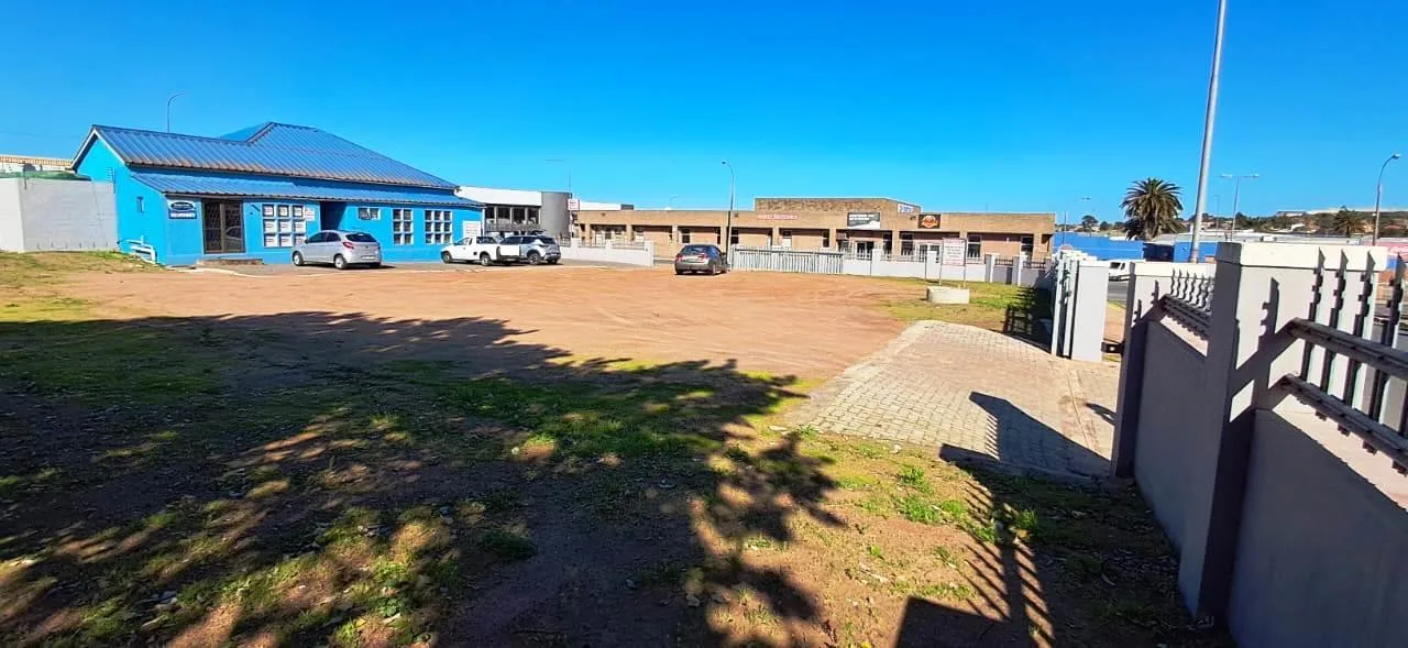 1 827 m² Land available in Vredenburg