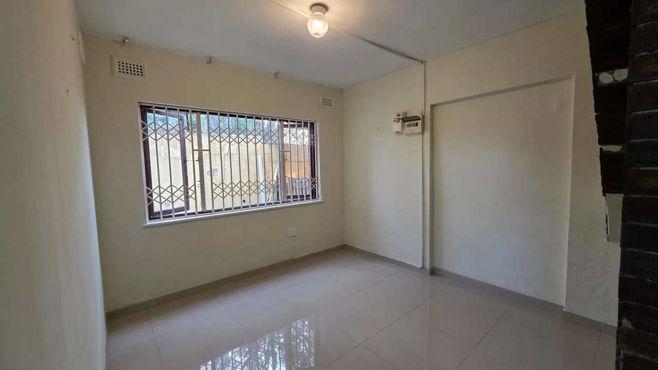 1 Bedroom House to rent in Kenville