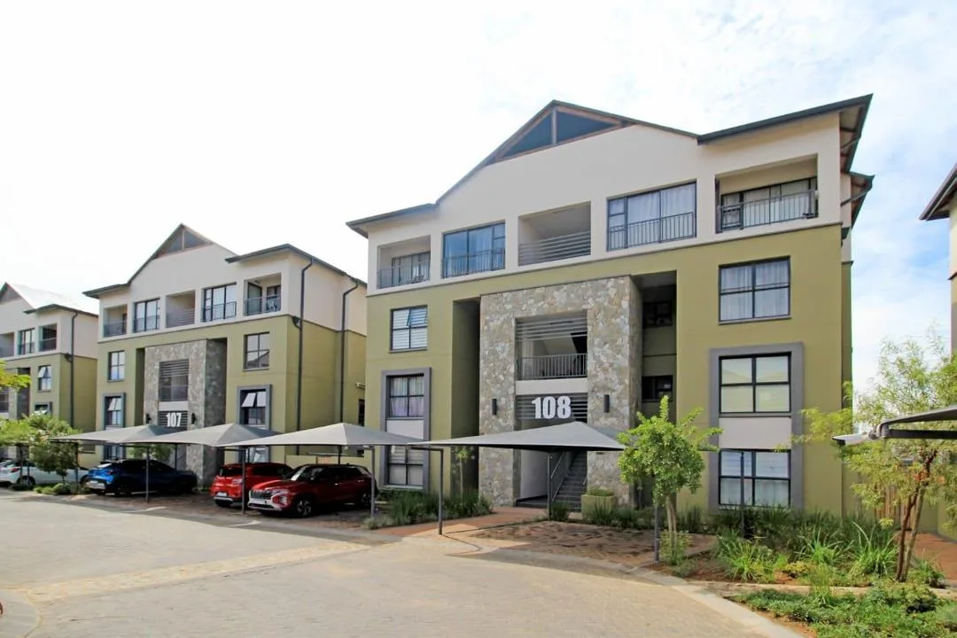 3 Bedroom Apartment / flat to rent in Waterfall