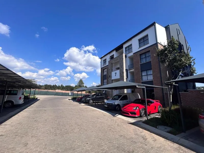 3 Bedroom Apartment / flat to rent in Mooikloof