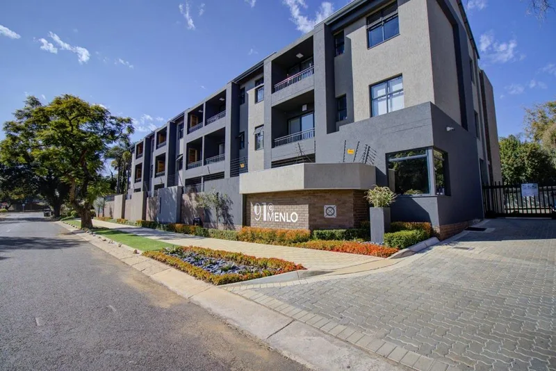 2 Bedroom Apartment / flat to rent in Menlo Park