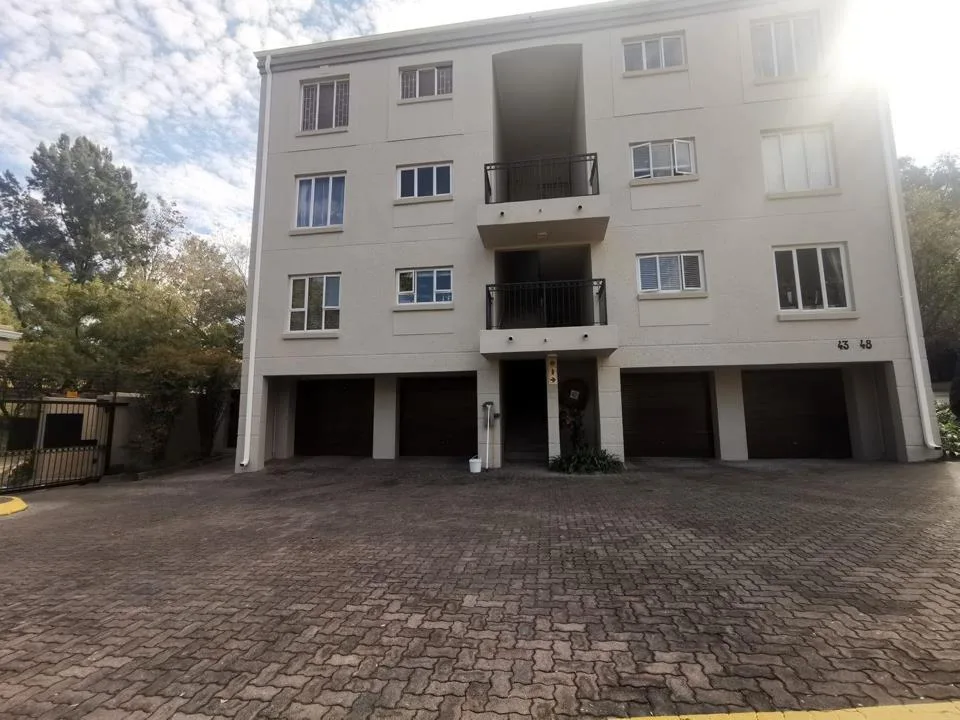2 Bedroom Apartment / flat to rent in Hyde Park