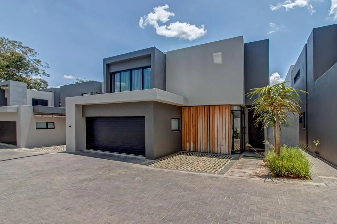 4 Bedroom Townhouse to rent in Riepen Park