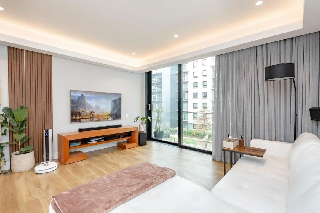1 Bedroom Apartment / flat to rent in Melrose Arch