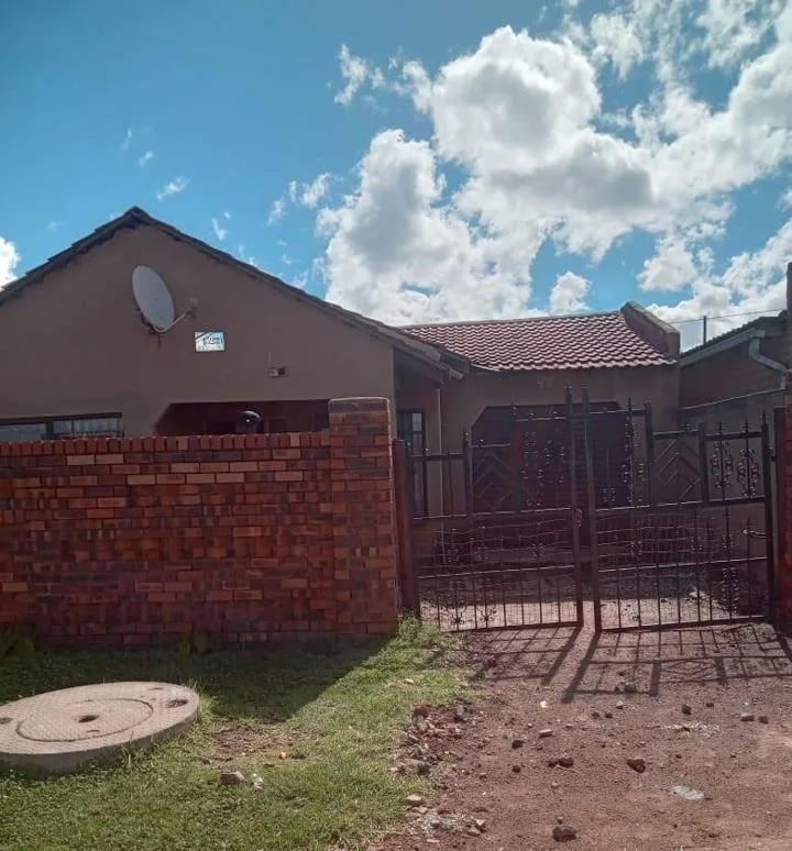 3 Bedroom House for sale in Orange Farm