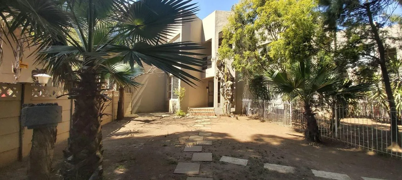 3 Bedroom Townhouse to rent in Three Rivers Proper