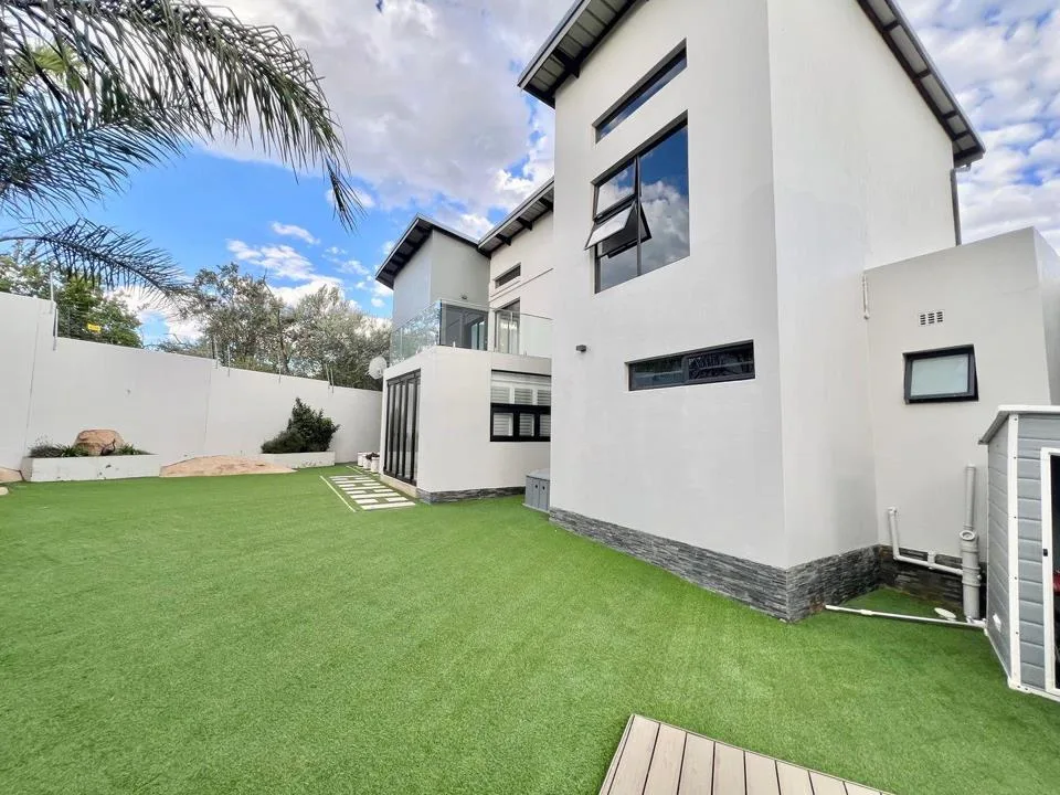 4 Bedroom House to rent in Fourways